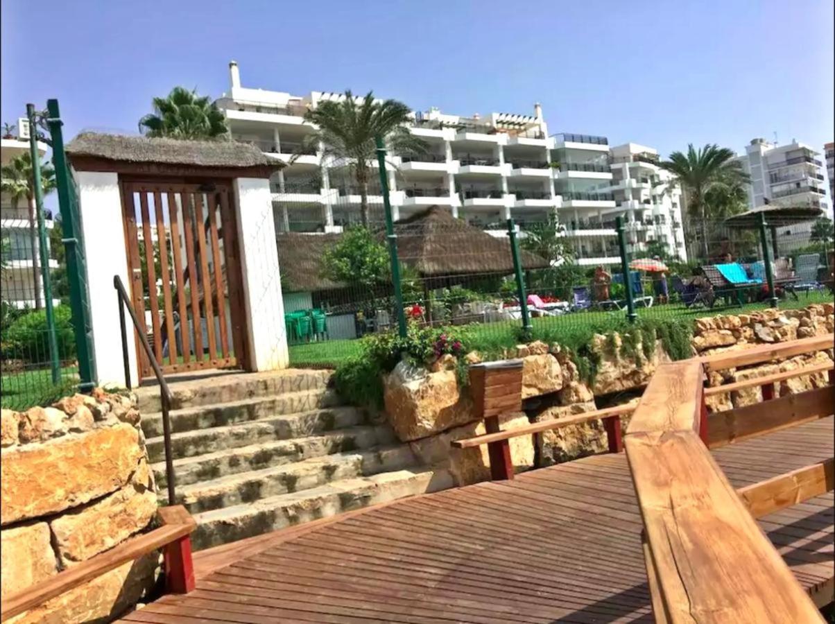 Mi Capricho, Beachfront, Grownfloor, Private Garden & Terrace Ситио-де-Калаонда Экстерьер фото