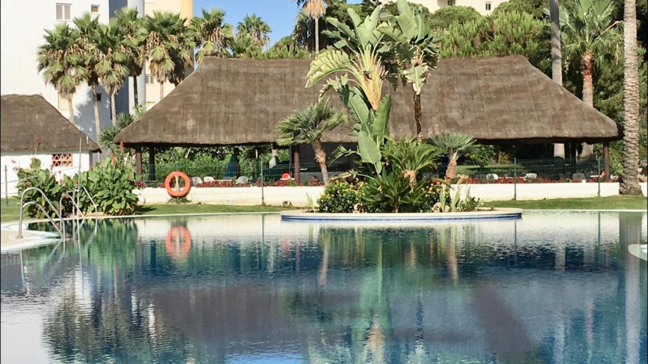 Mi Capricho, Beachfront, Grownfloor, Private Garden & Terrace Ситио-де-Калаонда Экстерьер фото