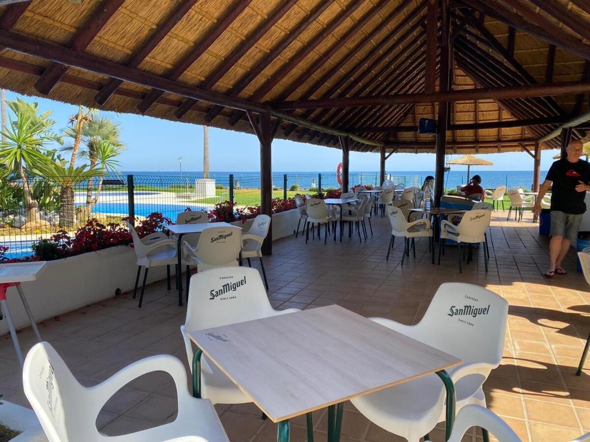 Mi Capricho, Beachfront, Grownfloor, Private Garden & Terrace Ситио-де-Калаонда Экстерьер фото