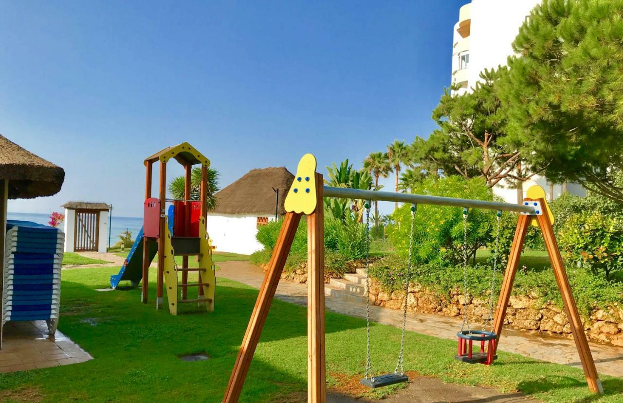 Mi Capricho, Beachfront, Grownfloor, Private Garden & Terrace Ситио-де-Калаонда Экстерьер фото