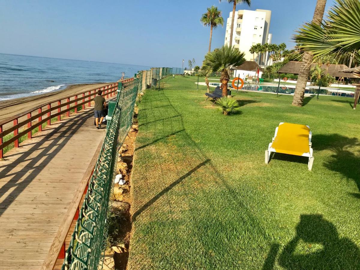 Mi Capricho, Beachfront, Grownfloor, Private Garden & Terrace Ситио-де-Калаонда Экстерьер фото